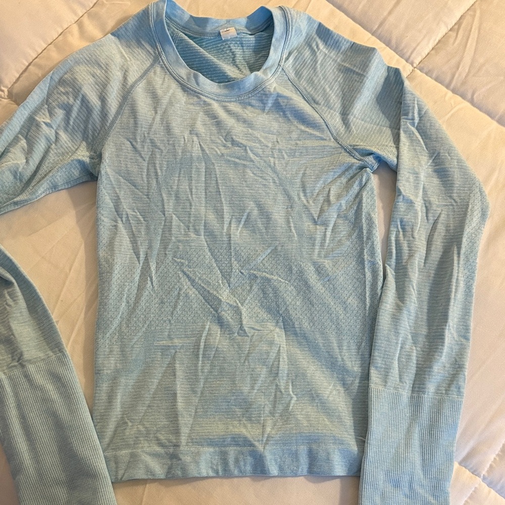 Swiftly Tech 2.0 Long Sleeve size 0 lululemon athletica Light Blue